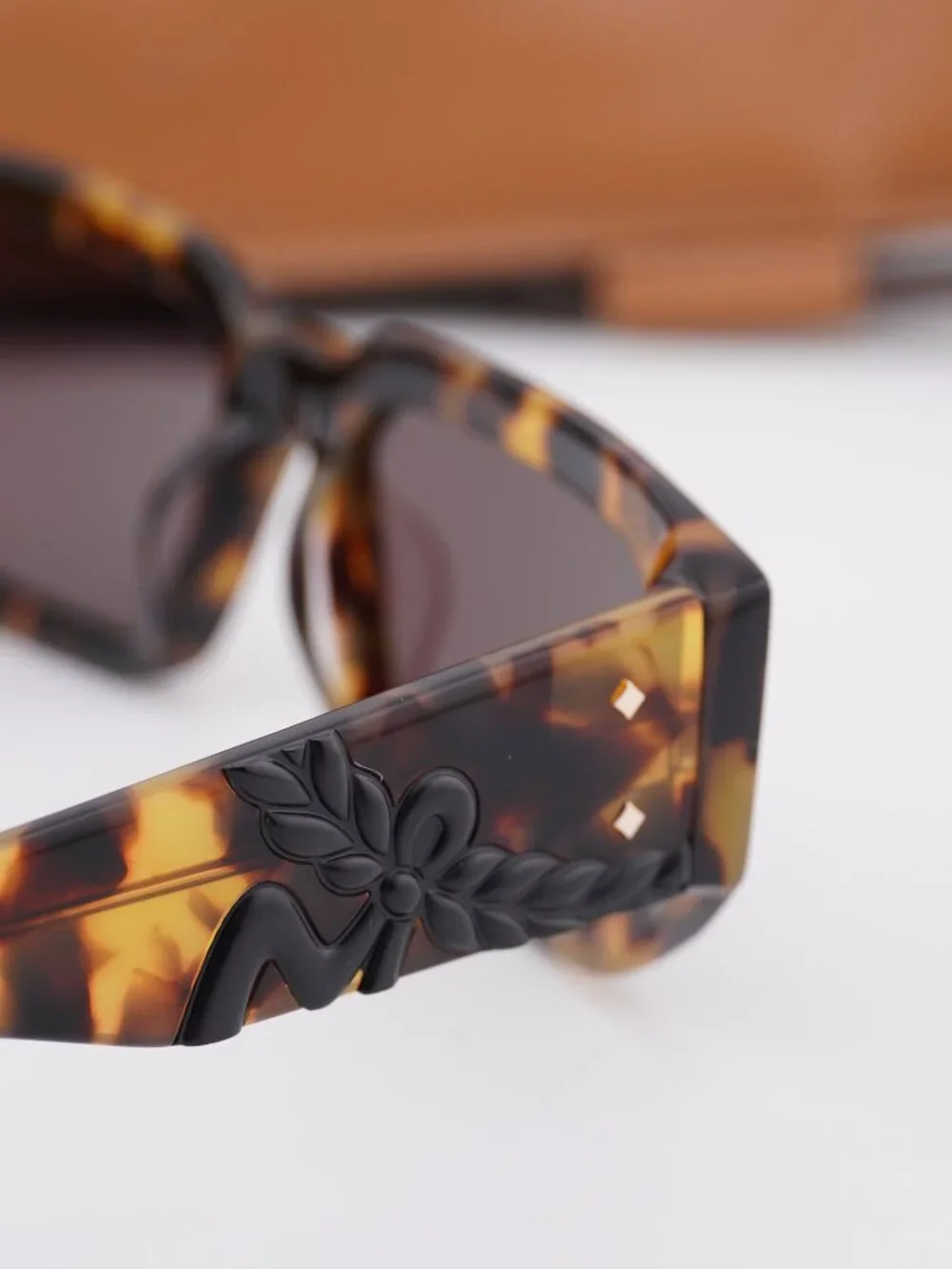 MCM MW0013 53E Rectangle Sunglasses – Blonde Havana / Brown